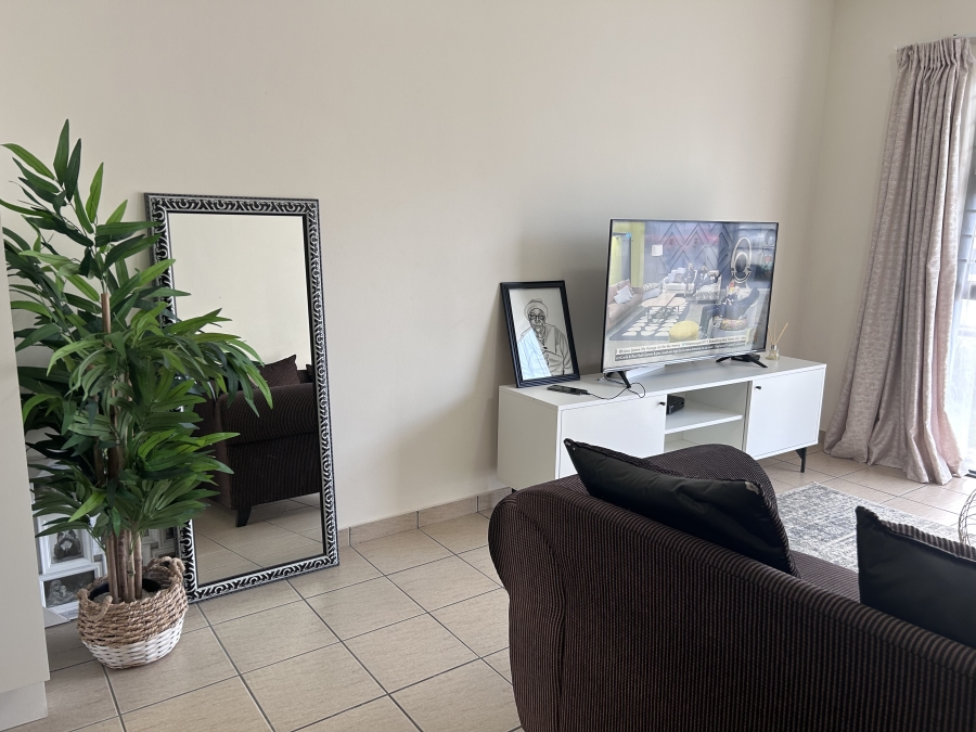 2 Bedroom Property for Sale in Parklands East Western Cape